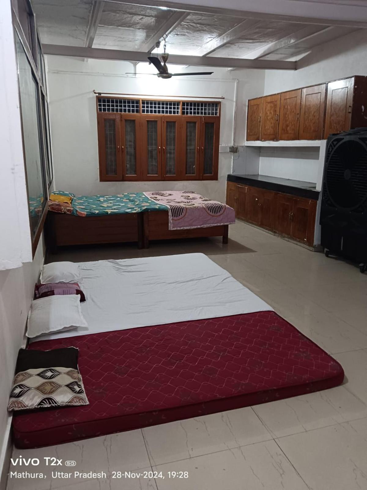 Hari Krishnam Residency Hotel Mathura Eksteriør billede